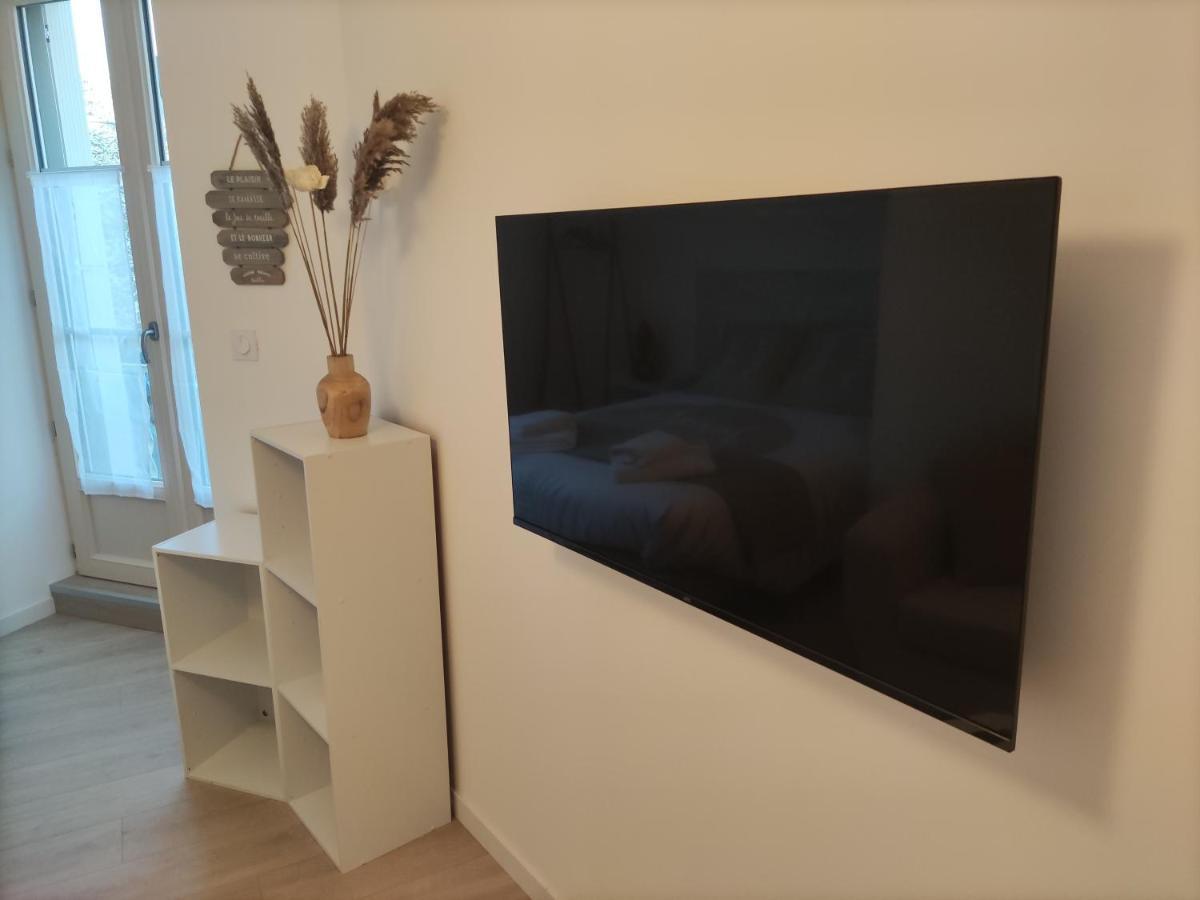Manivi Apartment