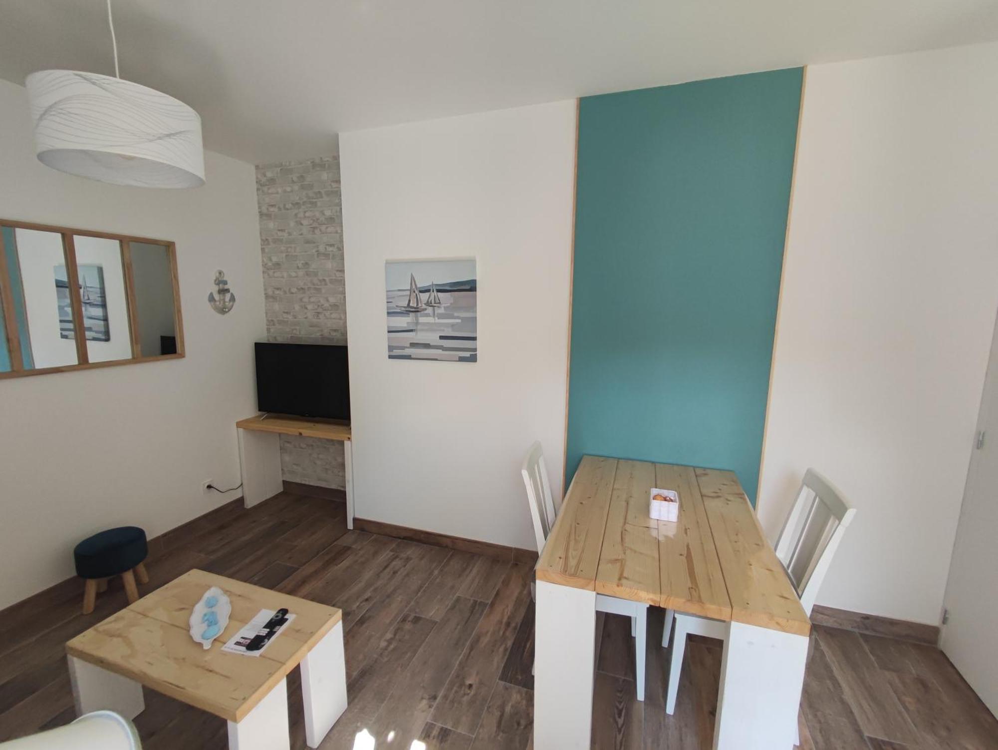 Apartment Manivi